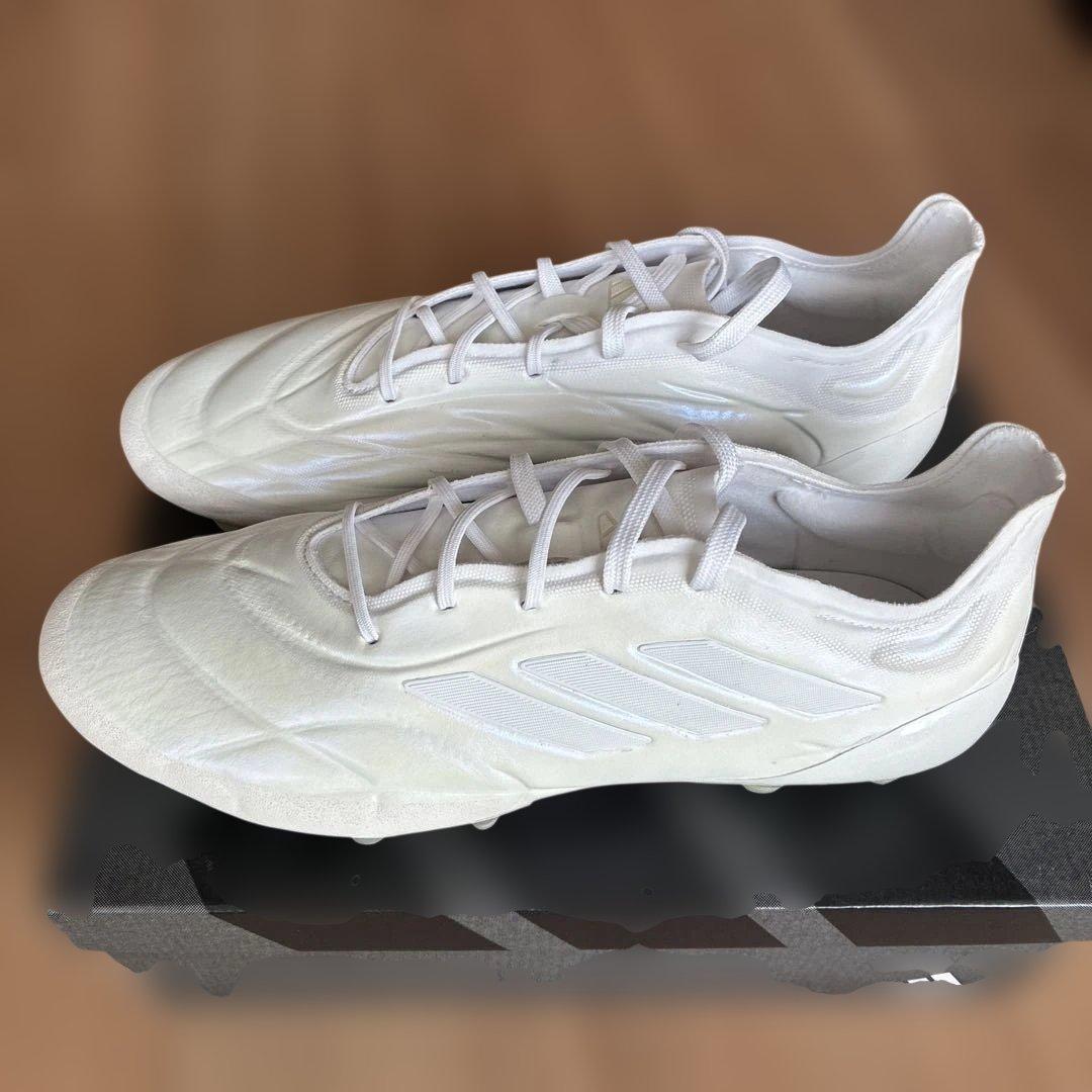 adidasサッカースパイク
