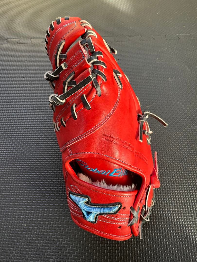Mizuno Global Elite ファーストミット 軟式用　左投げ
