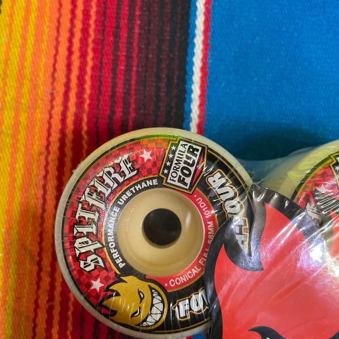 スケートボード SPITFIRE FORMULA FOUR 101 DURO 58mm