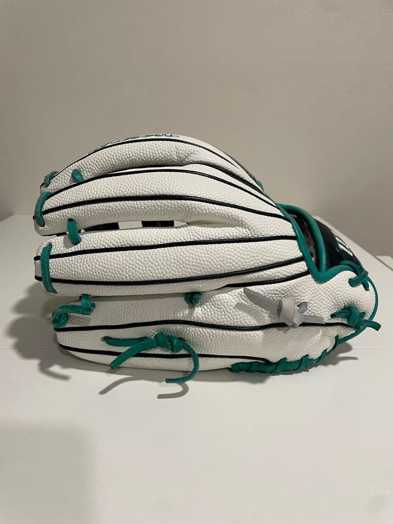 ウィルソン　軟式グローブ 　内野用