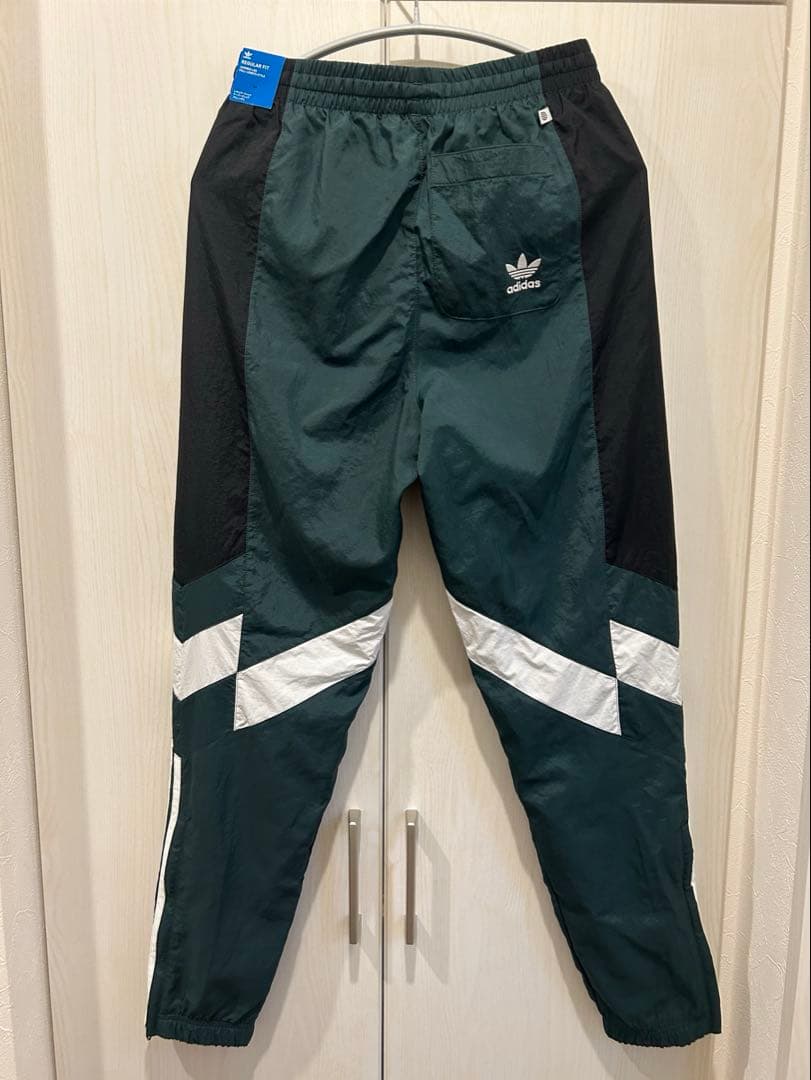 adidas REKIVE トラックパンツミネラルグリーンHK7324 Sサイズ