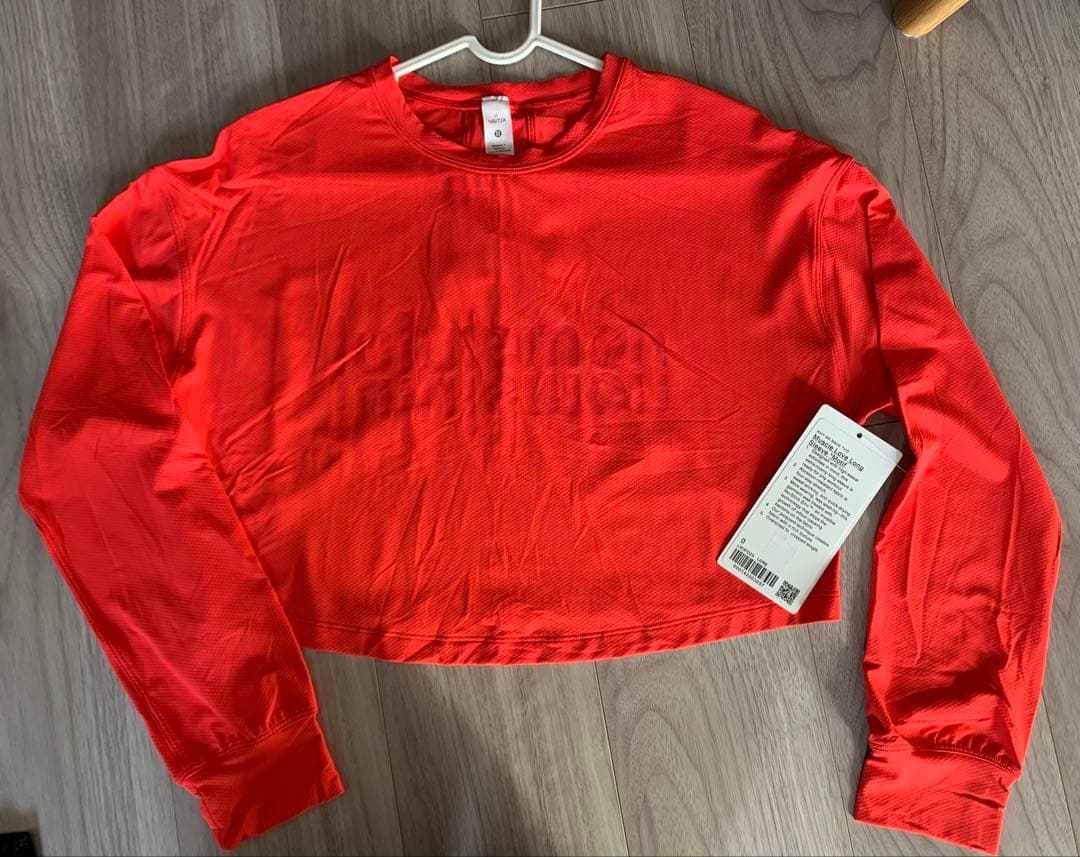 【新品未使用】ルルレモン　赤　Muscle Love Long Sleeve