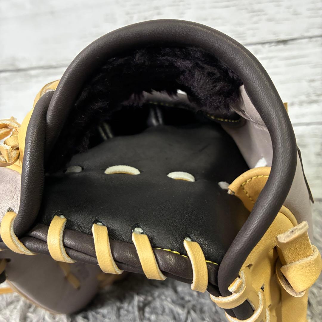 【極美品】ゼット 一般軟式グローブ ファインキャッチ オールラウンド 右投 限定
