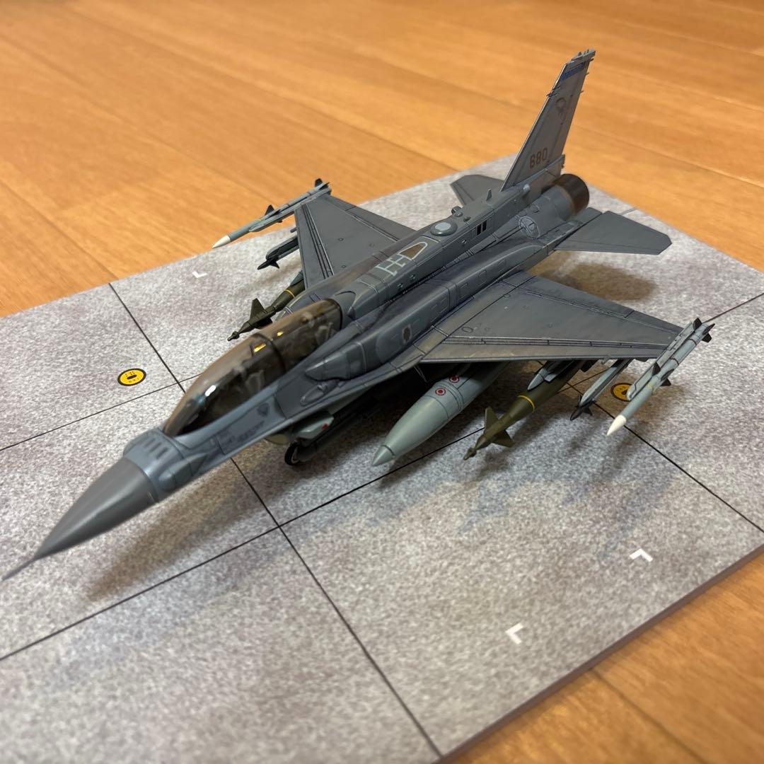 ホビーマスター F-16D シンガポール空軍