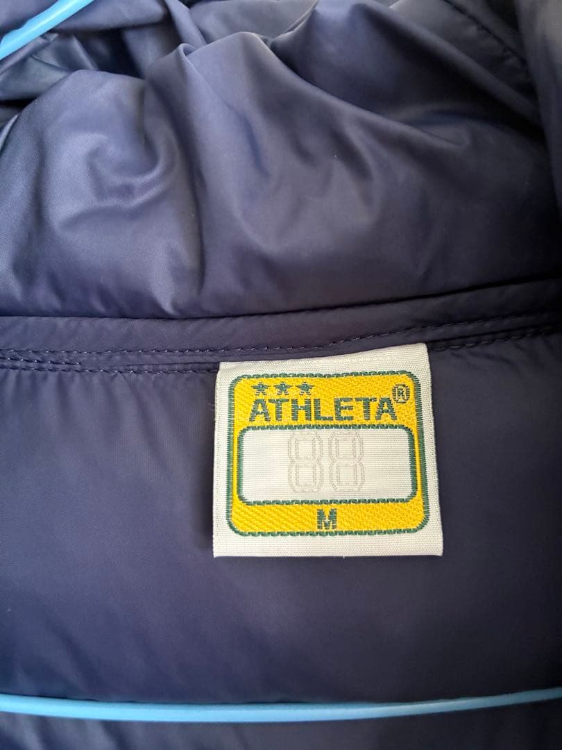 アスレタ ATHLETA 中綿ウォームジャケット　ネイビー　M