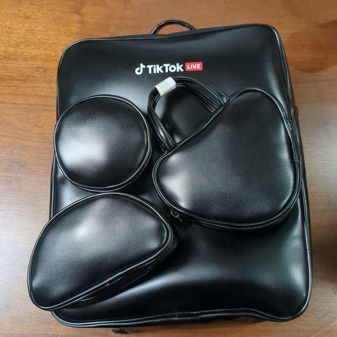 非売品 tiktok　リュック　ブラック