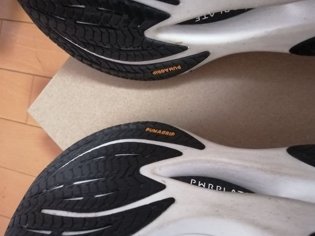 PUMA ディヴィエイトニトロ3 25cm
