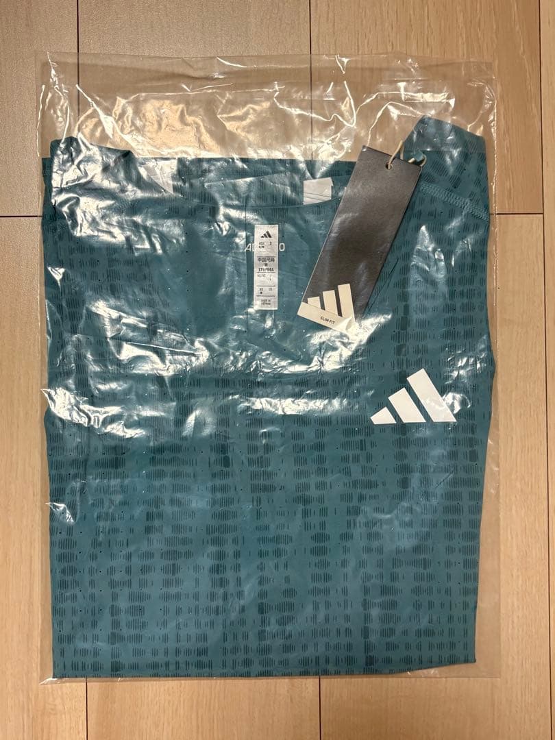 アディゼロ　シングレット　新品・未使用 サイズＬ
