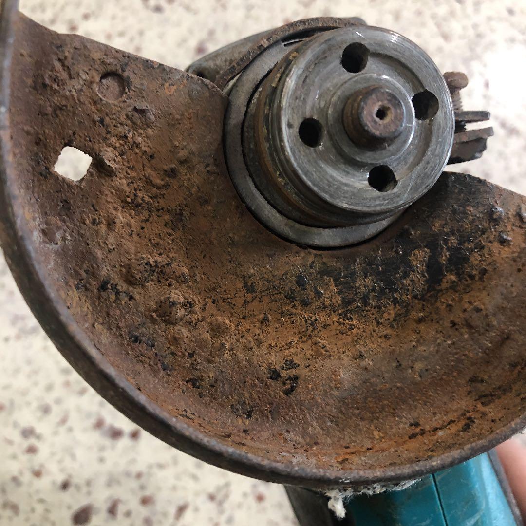 マキタmakita GA400Dディスクグラインダー  サンダー本体のみ
