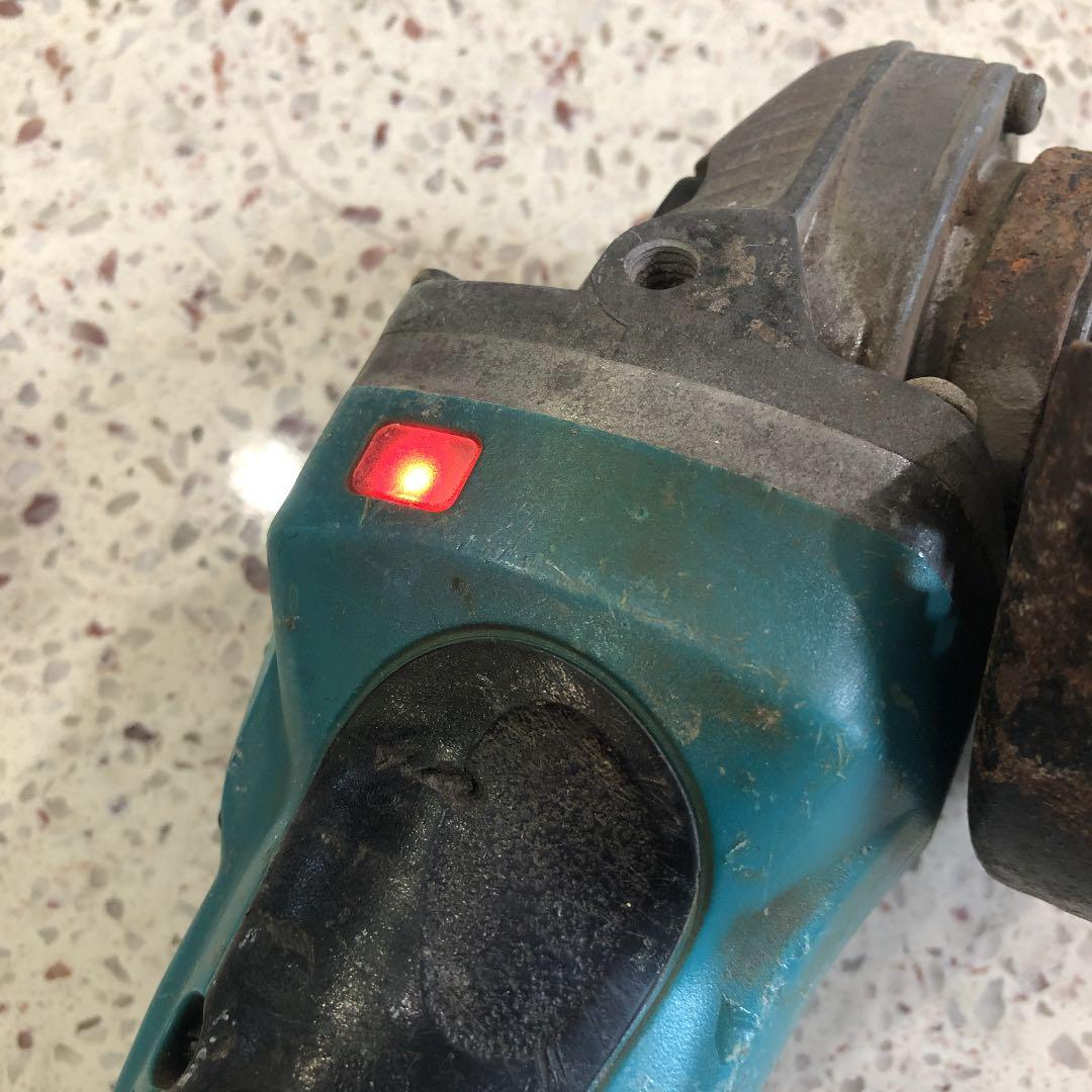 マキタmakita GA400Dディスクグラインダー  サンダー本体のみ