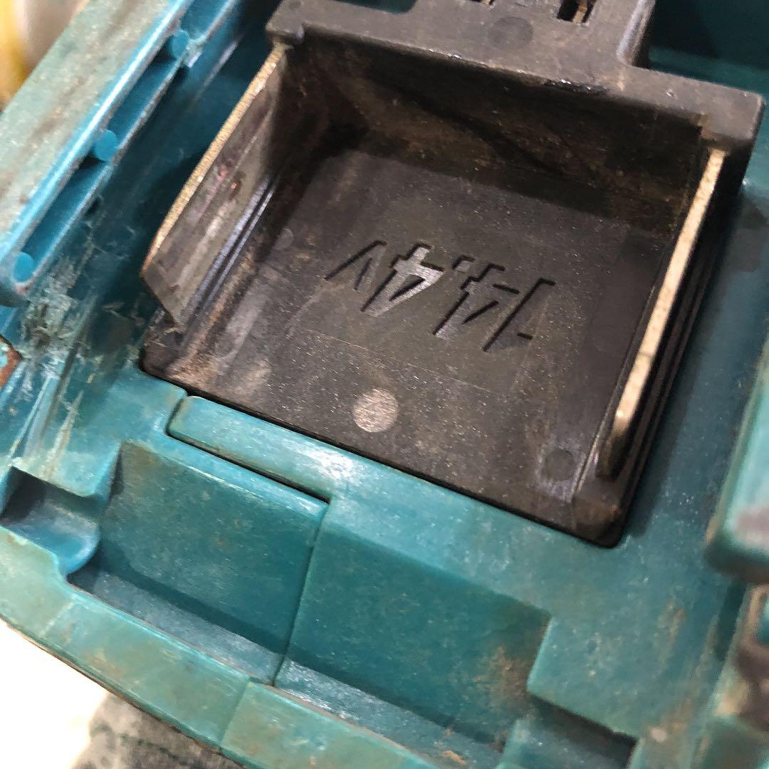 マキタmakita GA400Dディスクグラインダー  サンダー本体のみ