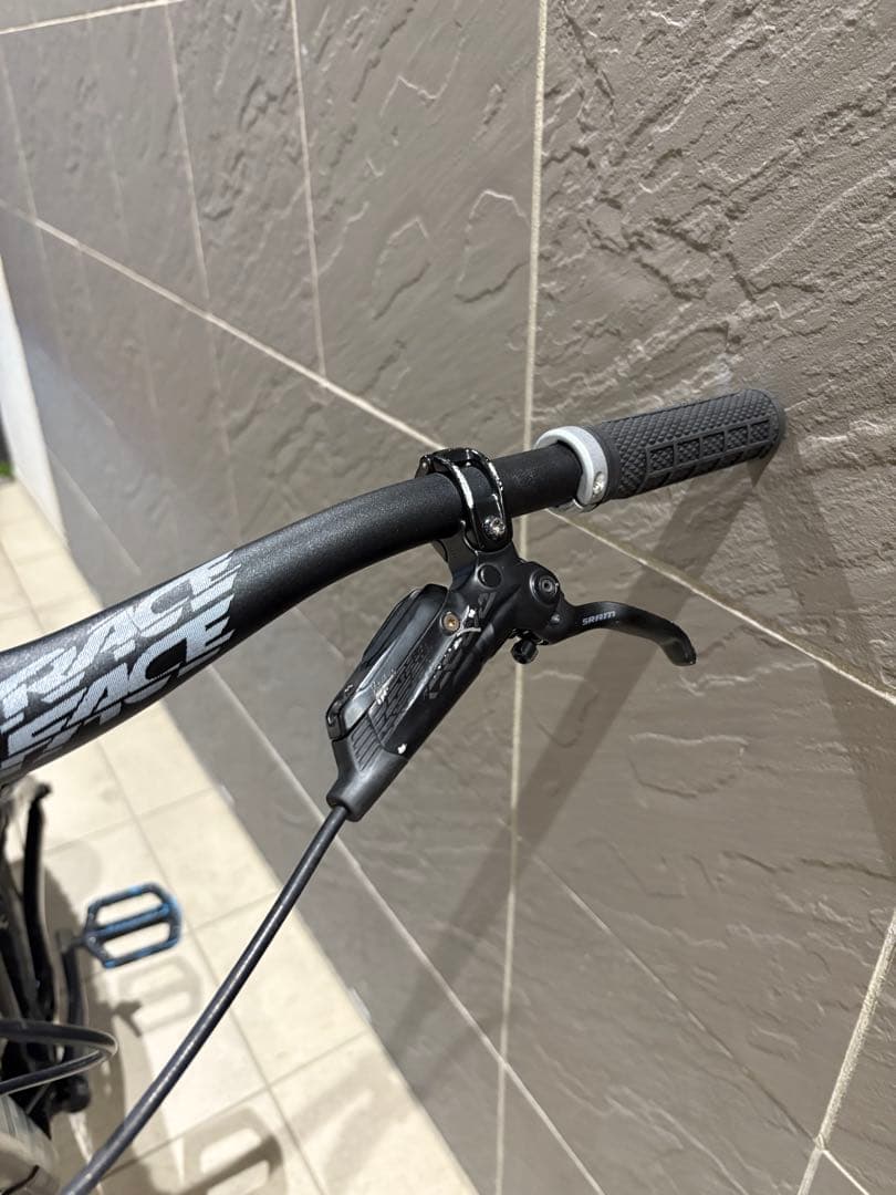 TREK remdy 8 バラ組　引き取り希望