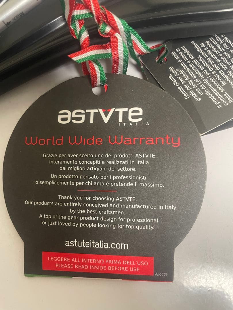 Astute ブラック サドル