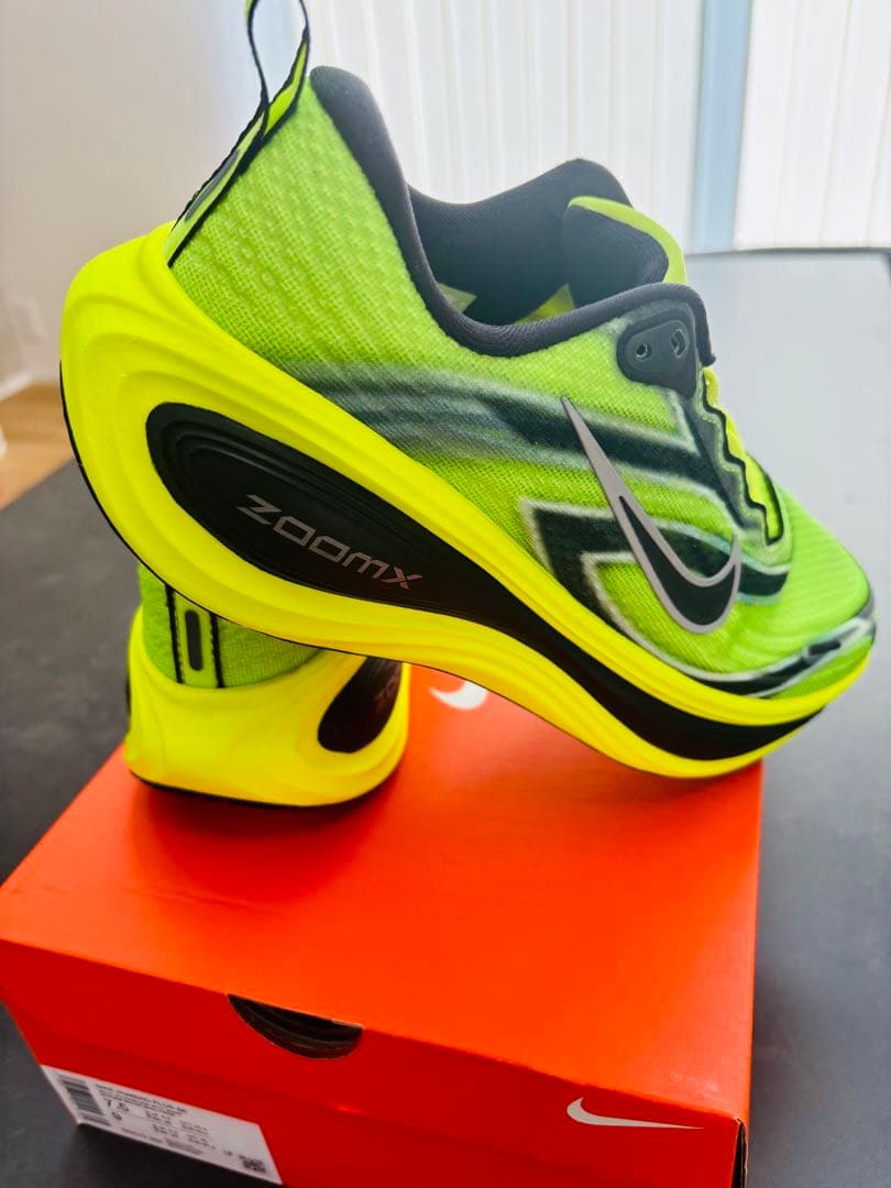 NIKE ボメロプラス ボメロ18 SE 25.5 ZoomX 限定 蛍光 美品