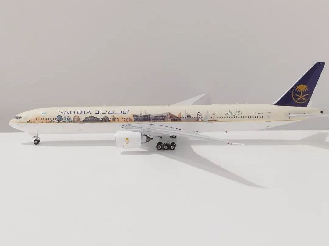 サウジアラビア航空 B777-300 特別塗装機
