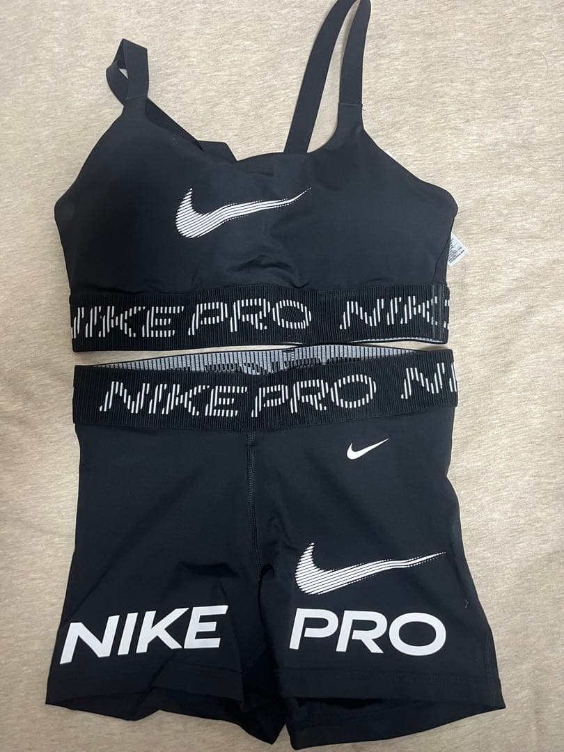 Nike Pro ブラック 上下セット
