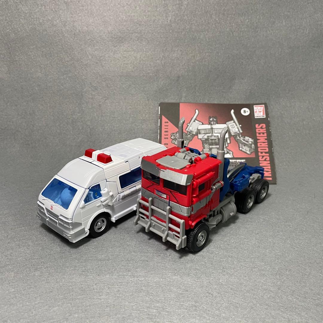 トランスフォーマー　SS-122オプティマスプライム　SS86-23 ラチェット