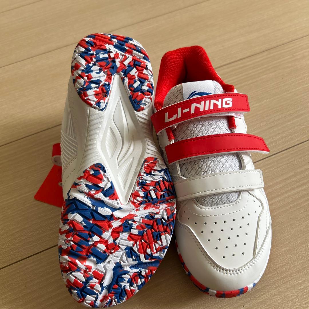 LI-NING バドミントンシューズ ホワイト/レッド