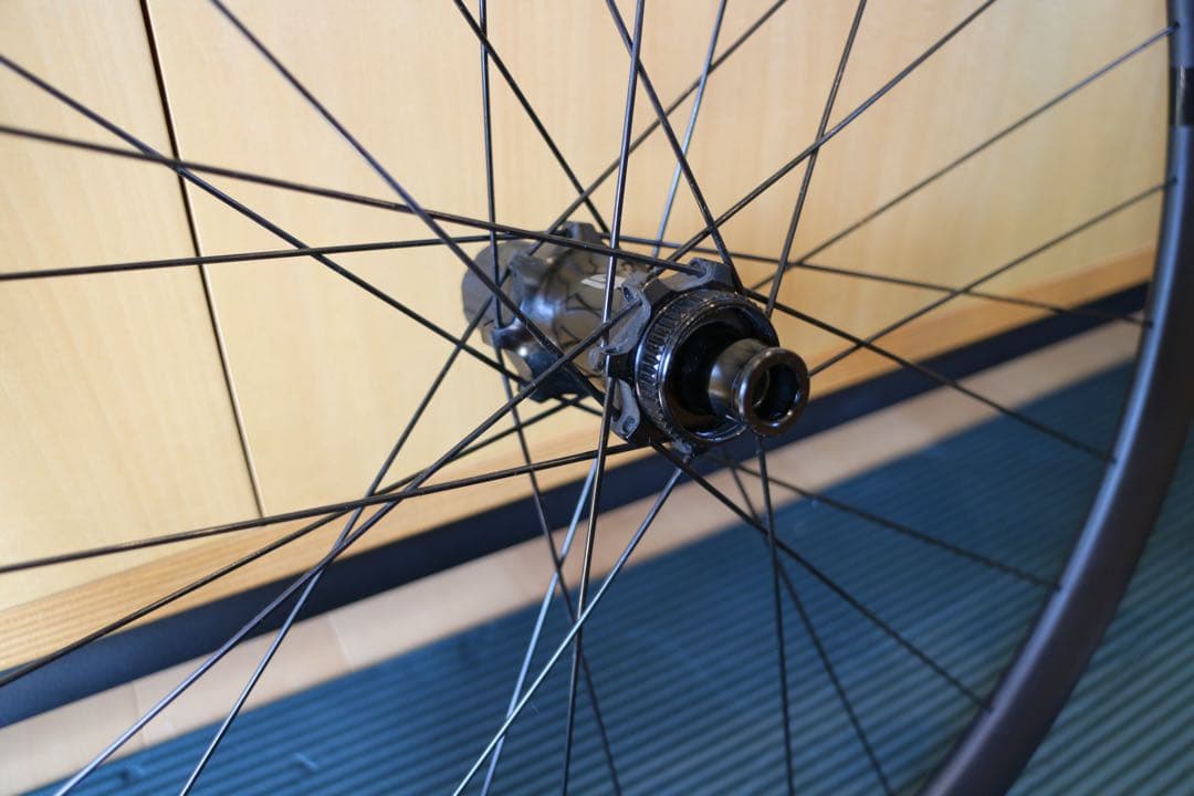 【未使用】Hollowgram 35 カーボンディスクホイール　シマノ11s