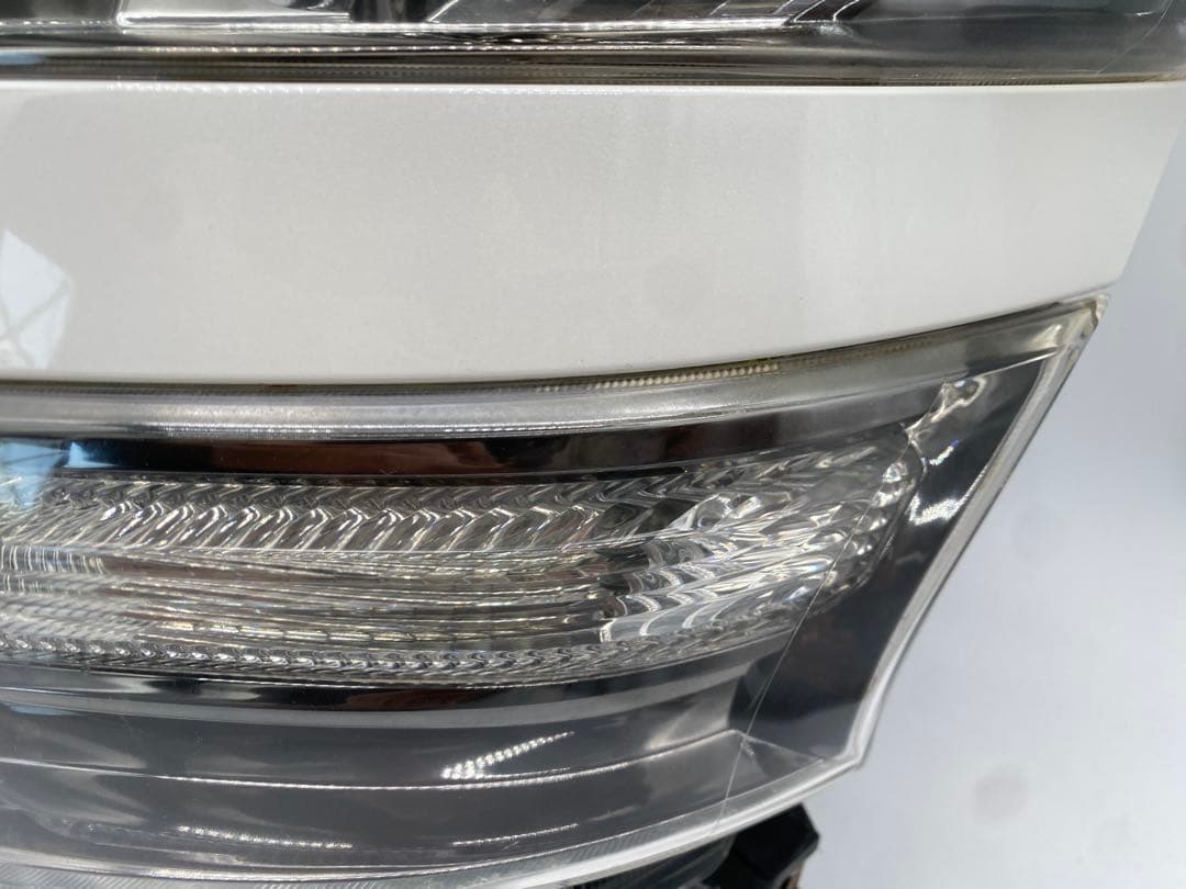 トヨタ ヴェルファイア 20系 純正 HID ヘッドライト左右セット バラスト付