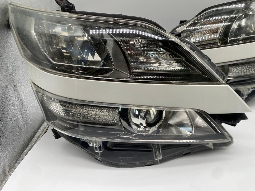 トヨタ ヴェルファイア 20系 純正 HID ヘッドライト左右セット バラスト付
