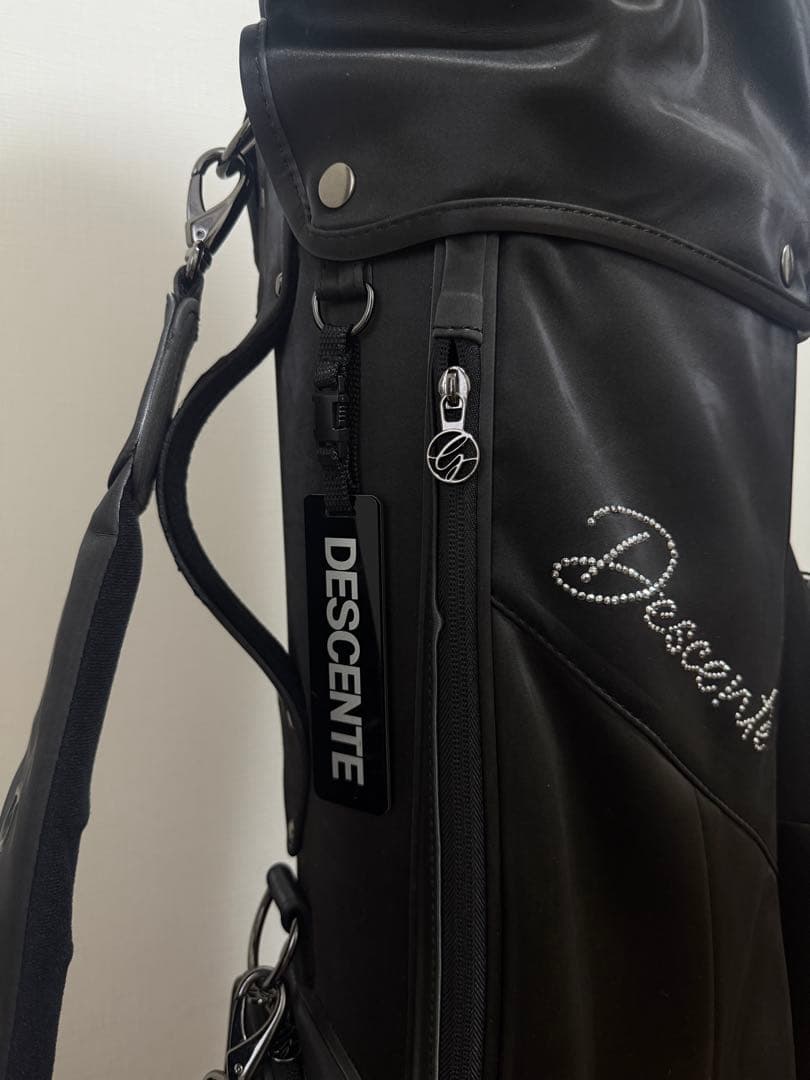 DESCENTE LUXE ゴルフバッグ 黒 合成皮革 黒　キャディバッグ