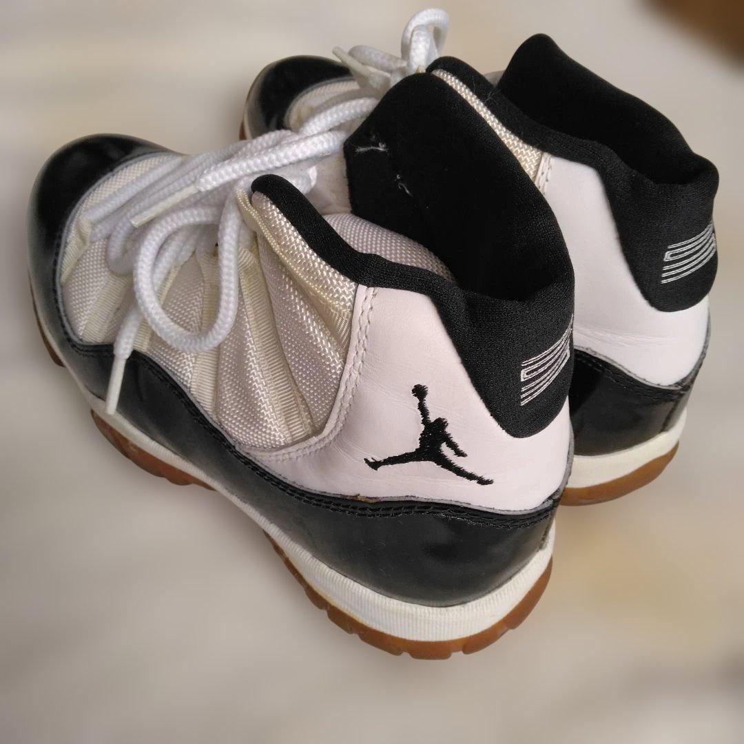 Jordan バスケットボールシューズ