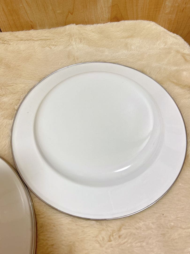 コールマン　食器セット エナメルディッシュウェアセット 収納ケース付　アウトドア