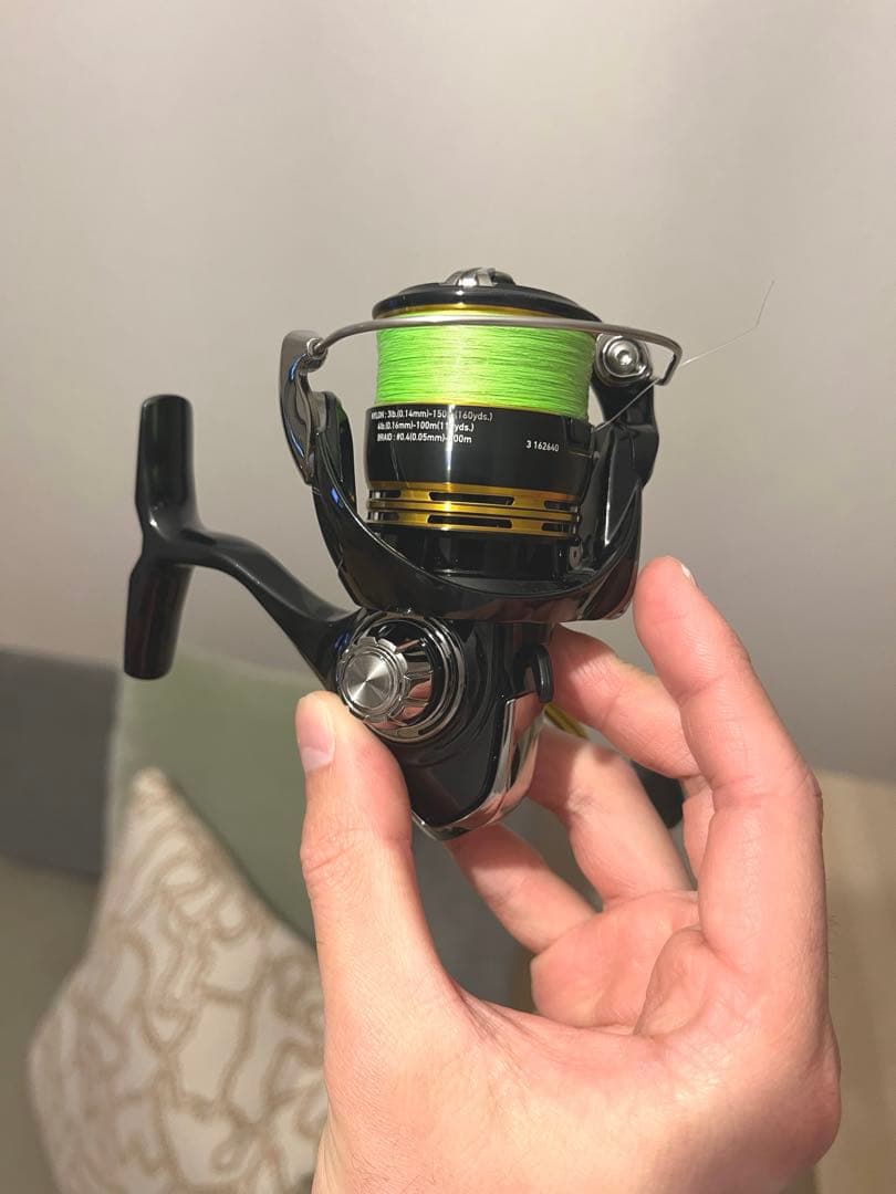 【美品】daiwa ダイワ　23レガリスLT 2000S-XH スピニング