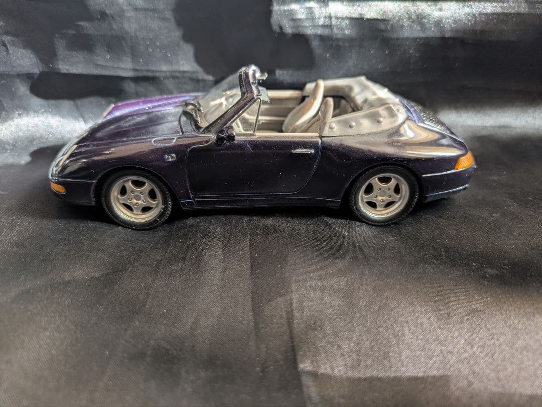 WELLY　ポルシェ 911 カレラ カブリオレ　1/24