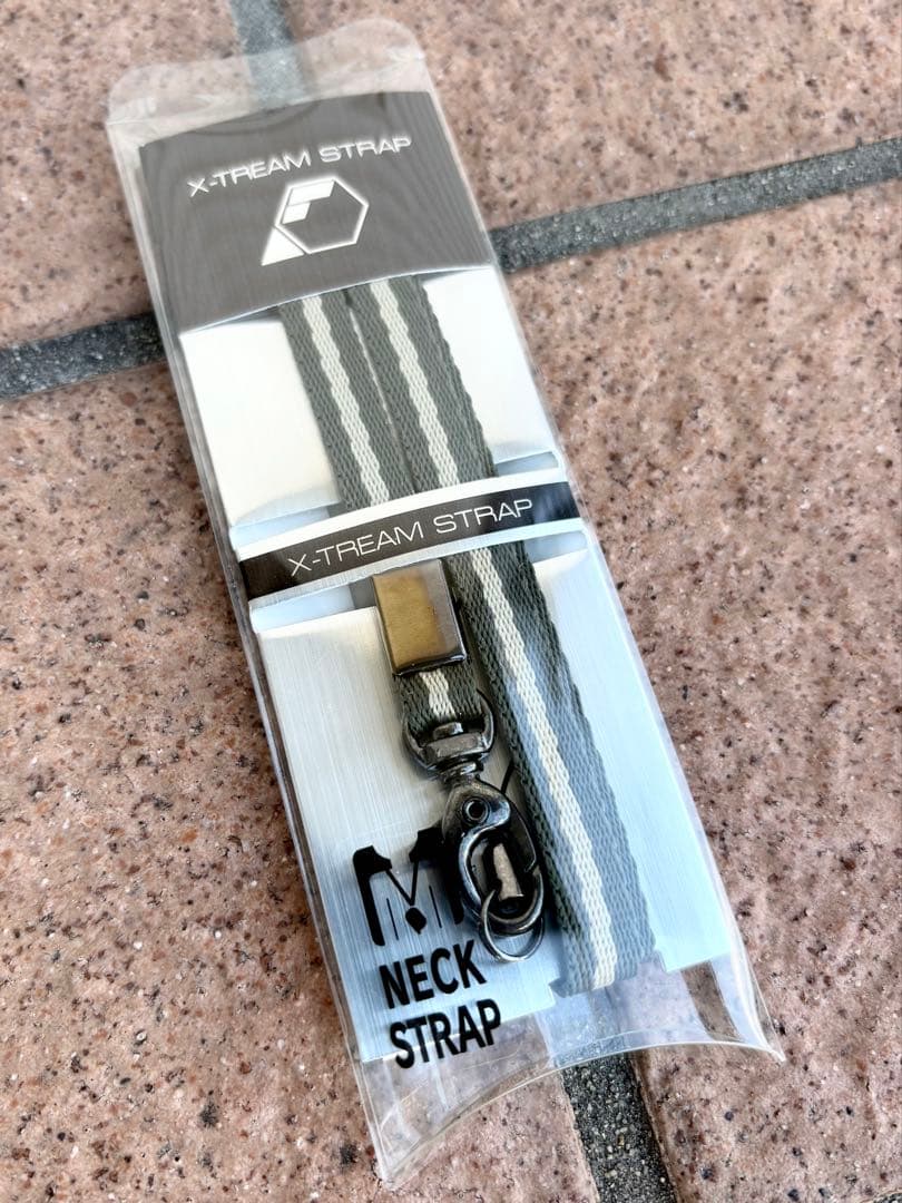 Olight Baton 3 Pro LEDライト オレンジ ネックストラップ付