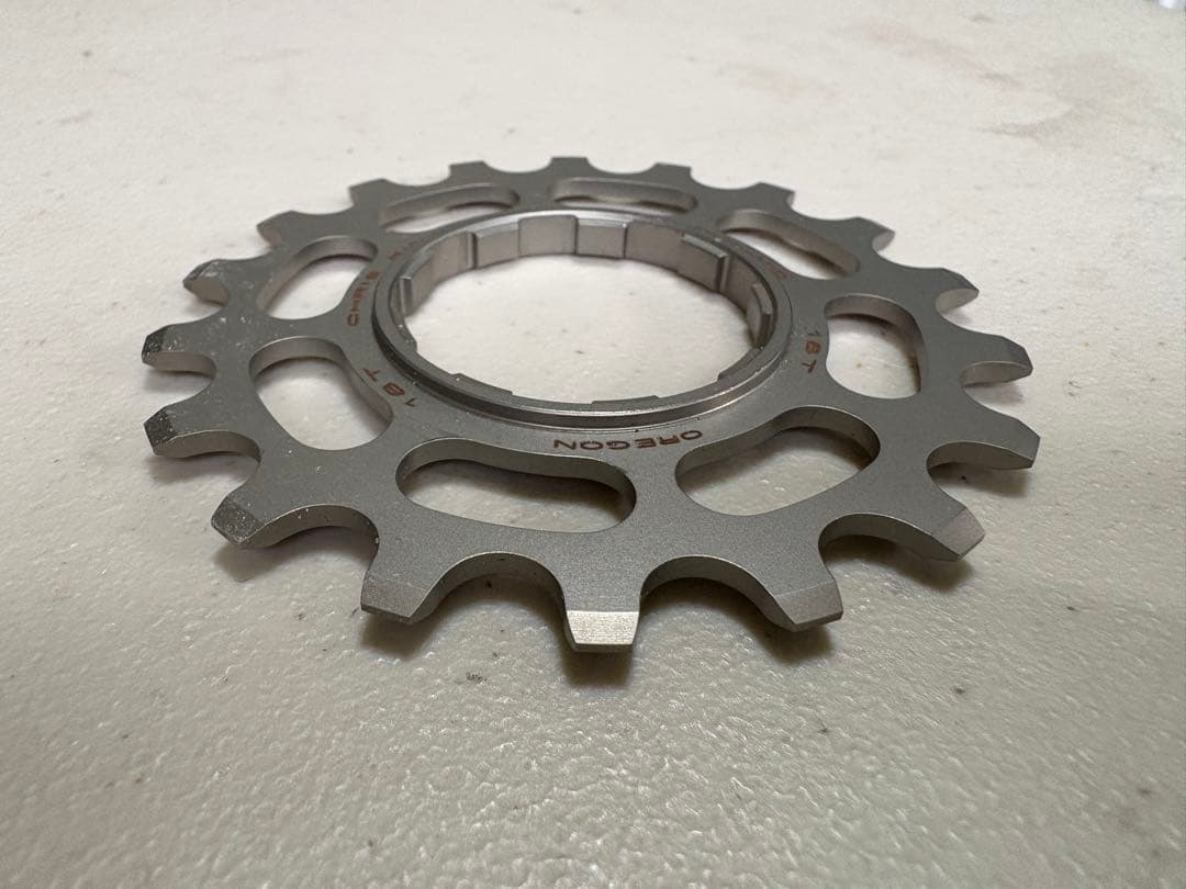 新品 CHRIS KING クリスキングSINGLE SPEED COG 18T