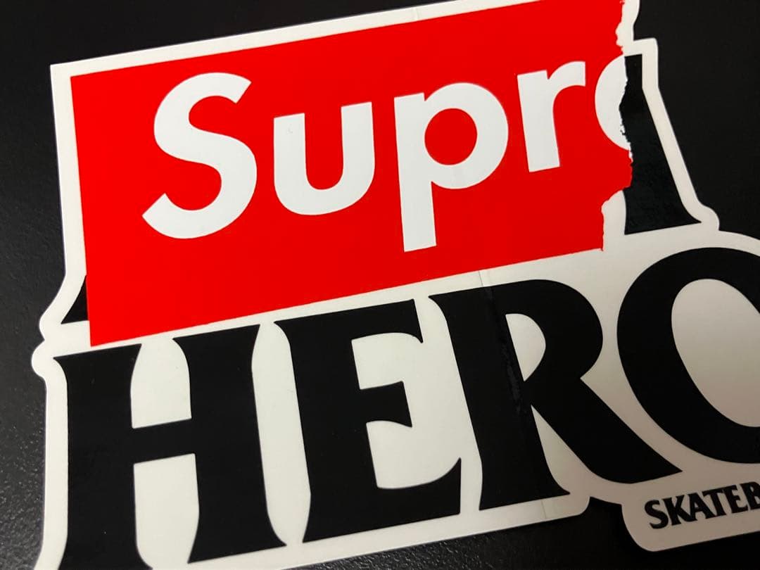 Supreme ANTI HERO アンタイヒーロー シュプリーム ステッカー
