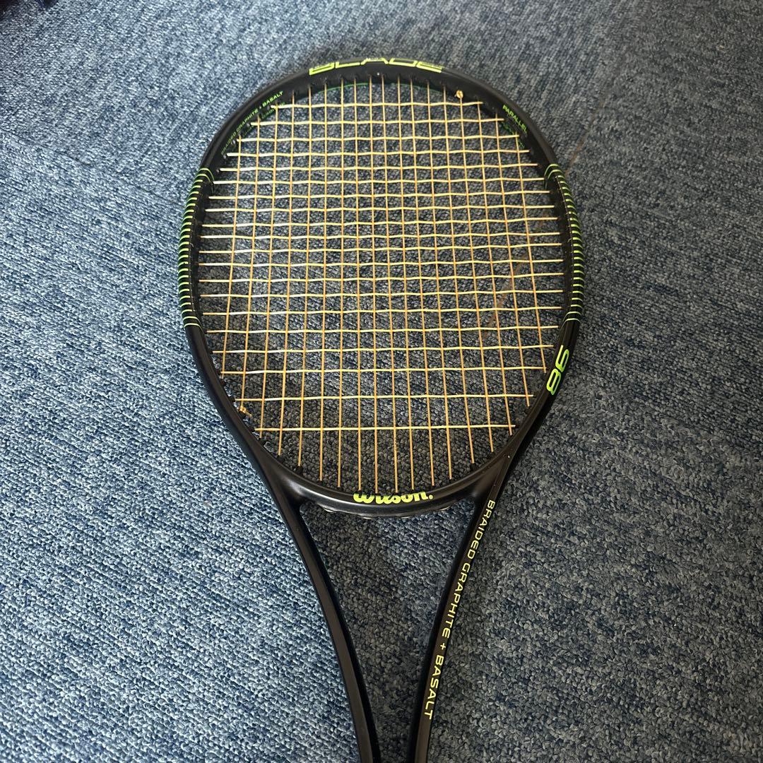 Wilson Bladeテニスラケット