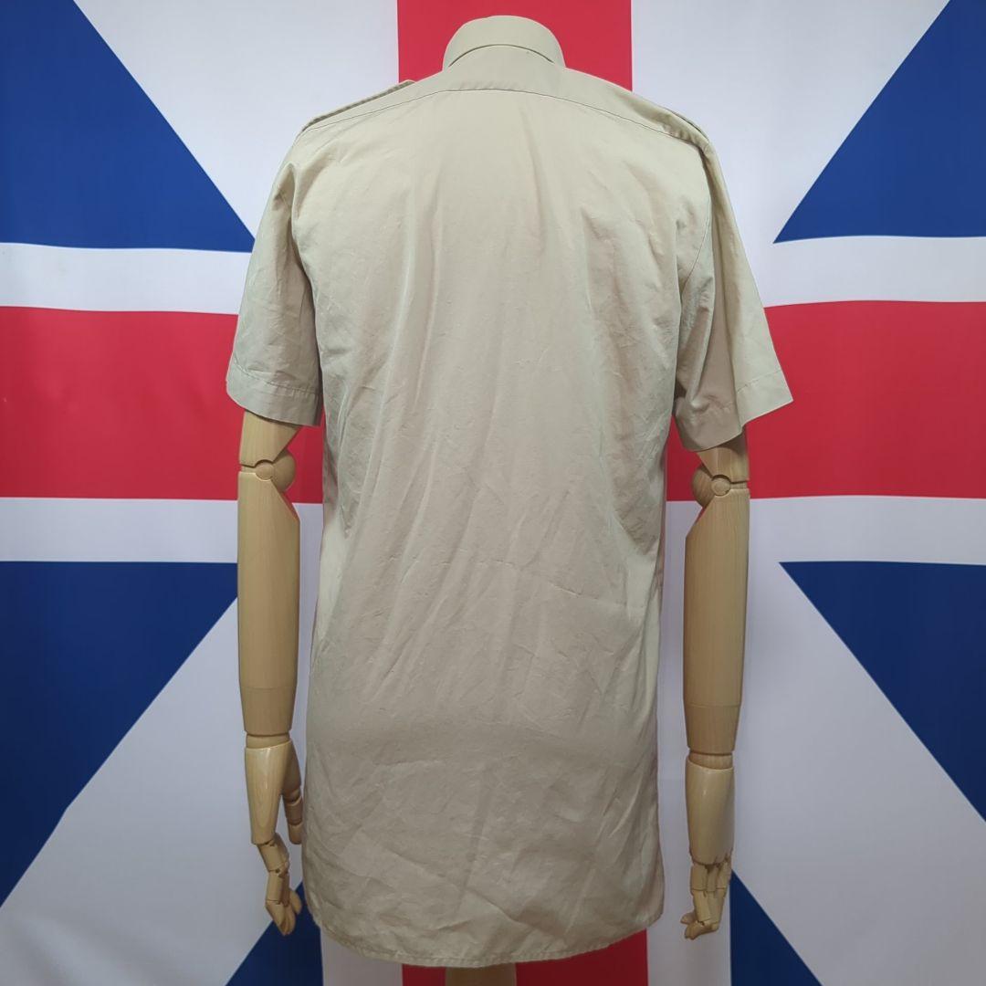 イギリス軍　カーキーシャツ（長袖＋半袖）グリーントラウザス