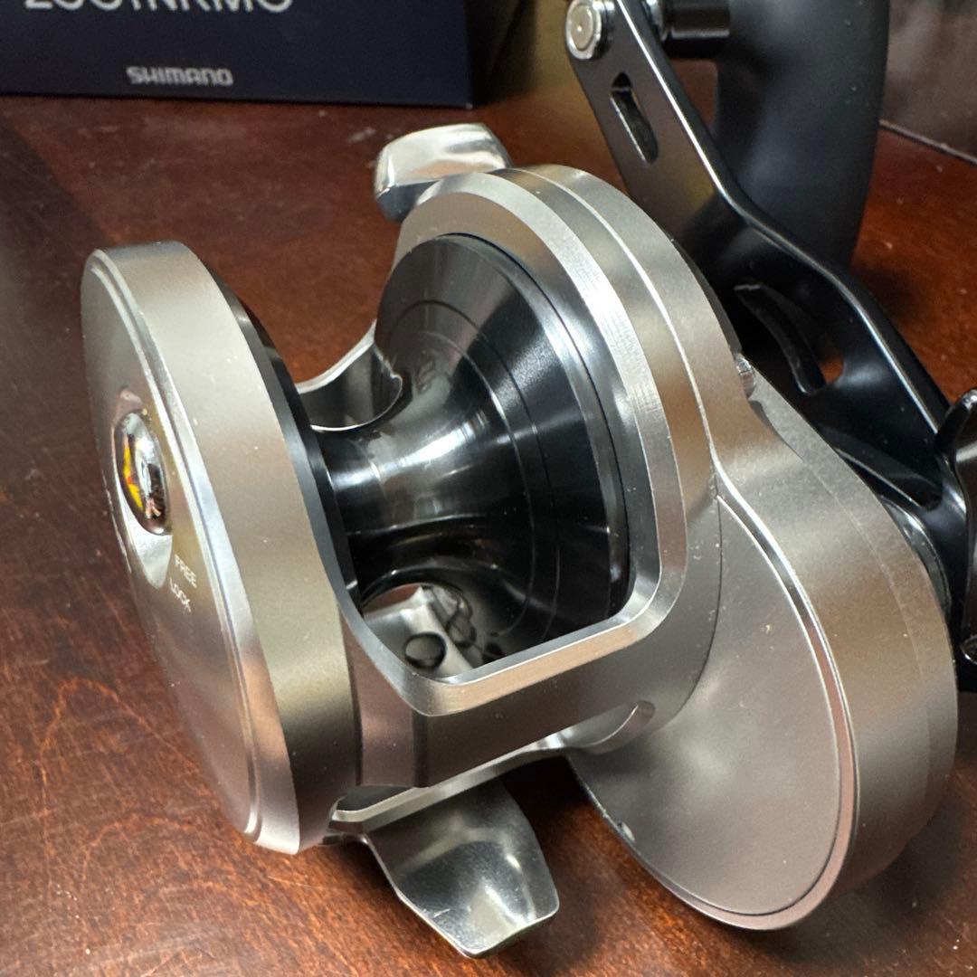 【美品】21シマノ OCEA JIGGER 2001NRMG ベイトリール