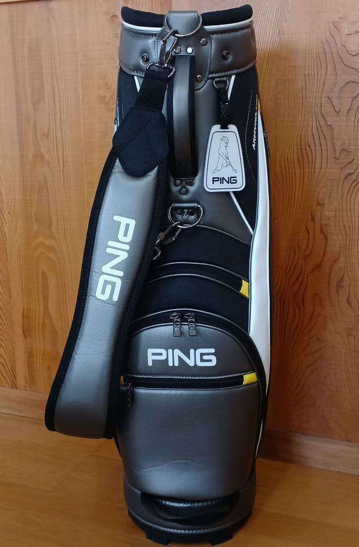 PING Karsten ゴルフバッグ。キャディーバック