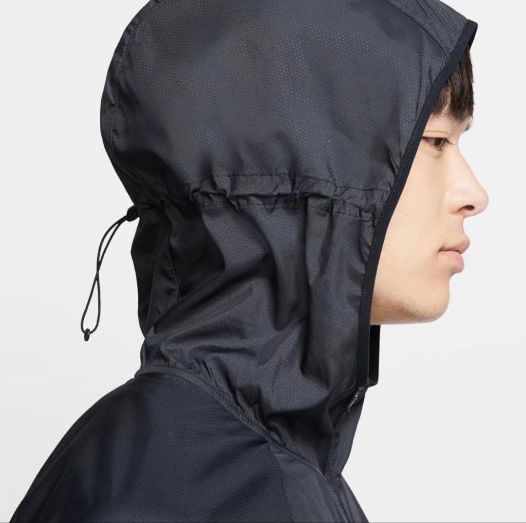 新品　ナイキ　メンズ　薄手　ランニングジャケット　ブラック　黒　軽量　L