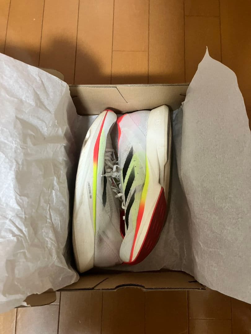 adizero タクミセン10 ホワイト/イエロー/レッド