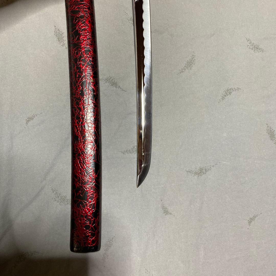 上級模造刀 赤柄 雲龍楕円鍔 乱れ赤糸黒鞘