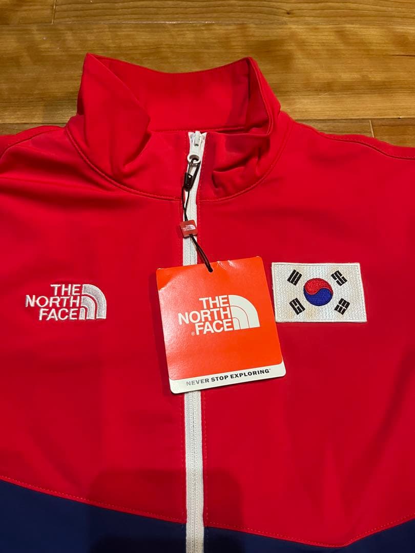 新品　レディース　ノースフェイス　韓国代表　ナイロンウェア　Sサイズ