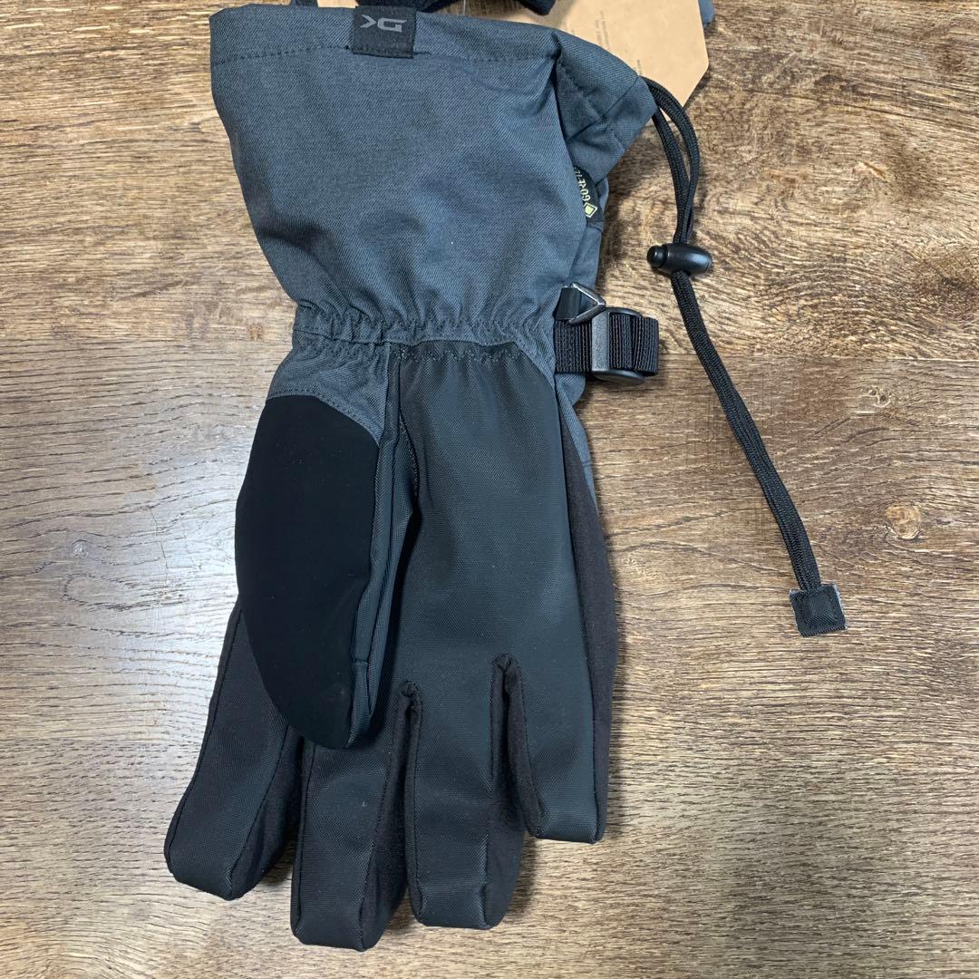 DAKINE TITAN GORE-TEX スノーグローブ　Mサイズ