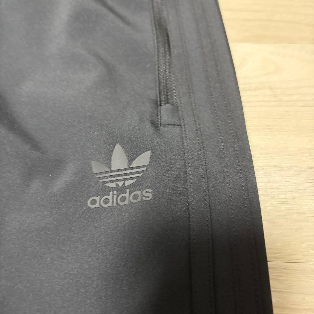 adidas originals トラックパンツ ボンデッド SST