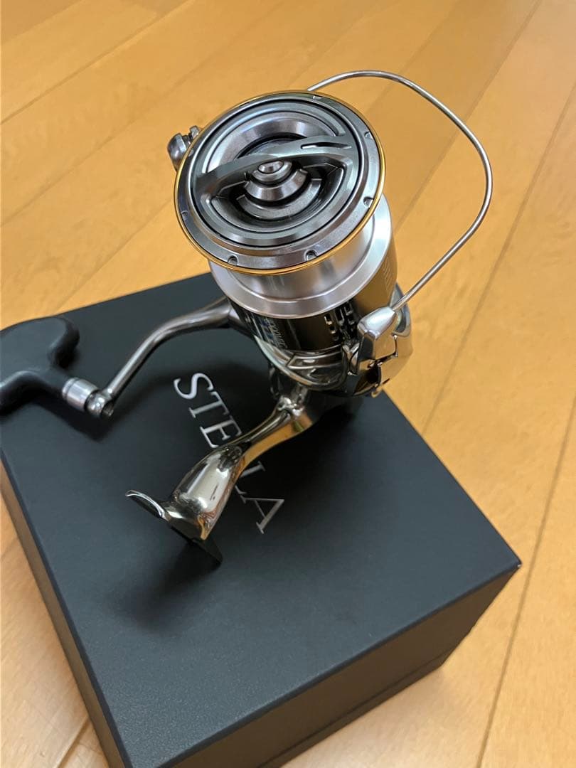 シマノ　18ステラ　4000MHG