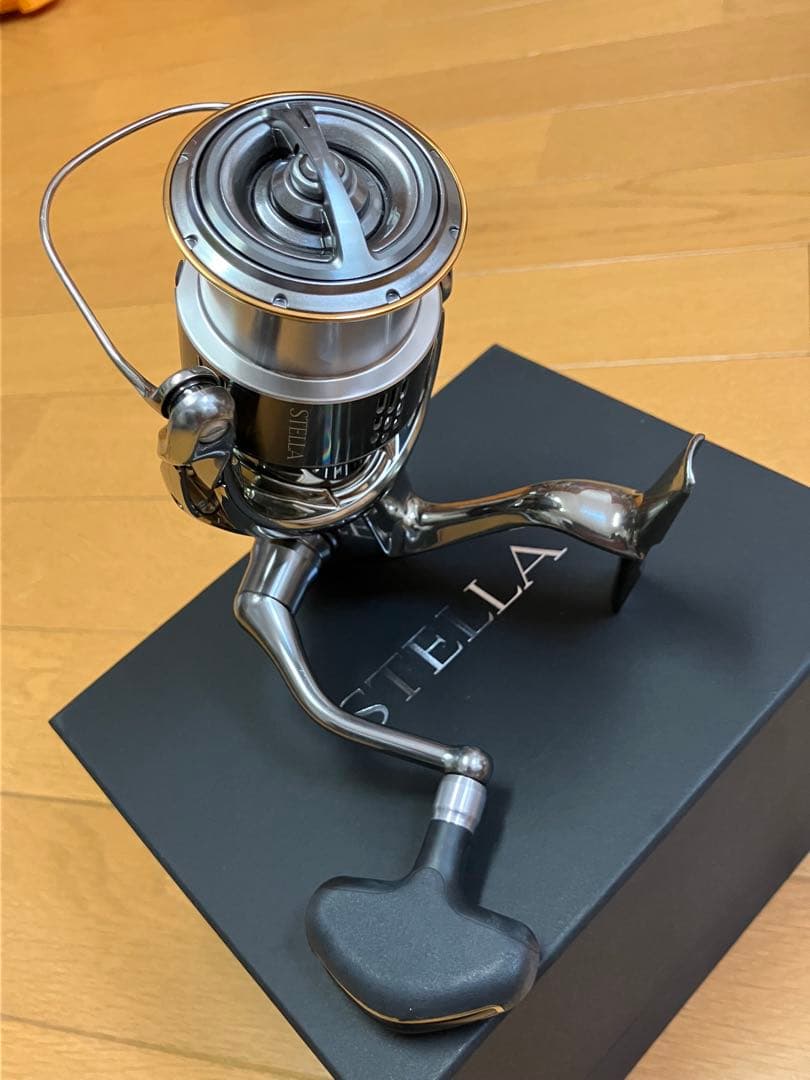 シマノ　18ステラ　4000MHG