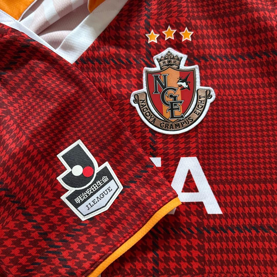 名古屋グランパスエイト　ユニフォーム
