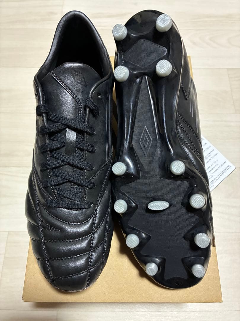 Umbro サッカースパイク