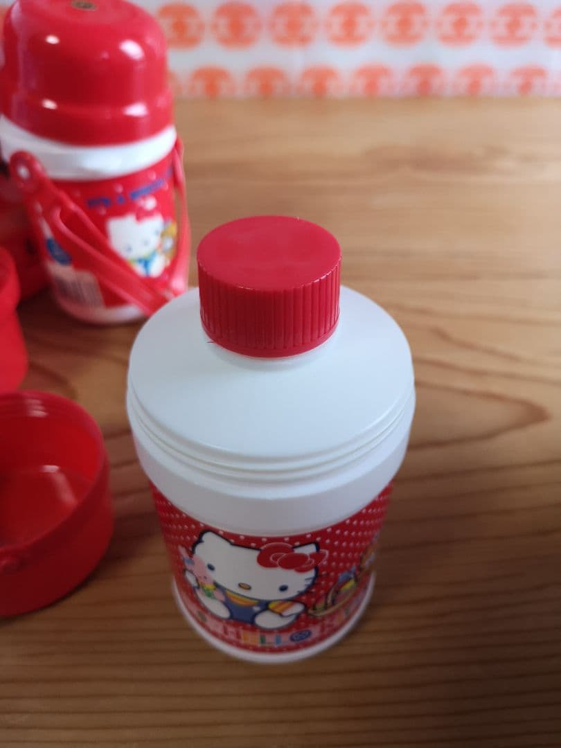 サンリオ　ハローキティ　水筒　３種　旧ロゴ　レア