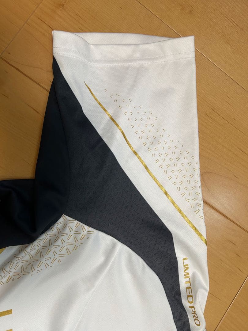 シマノLIMITEDPRO ハーフジップシャツ　XL