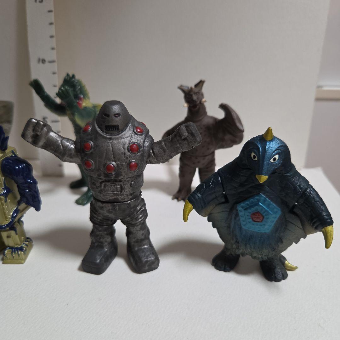 ウルトラマン　怪獣フェギュア　ソフビ　　まとめ売り　23体